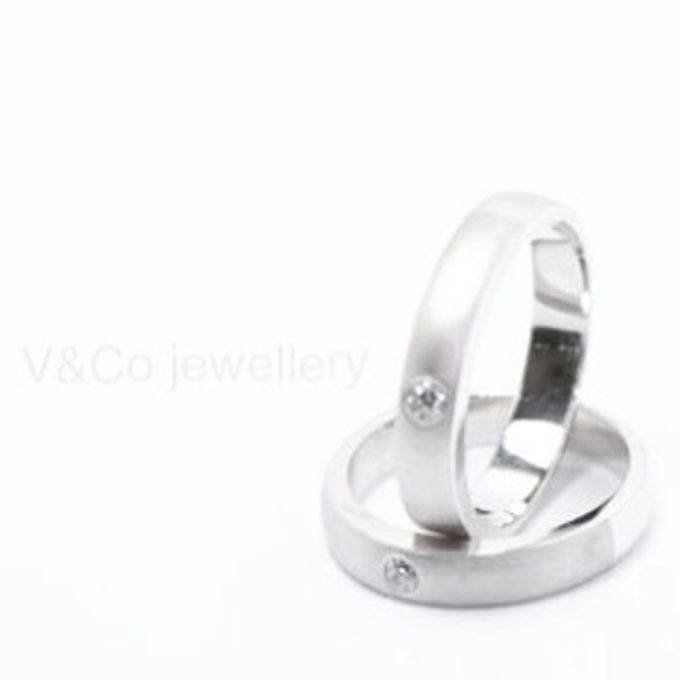 wedding ring simple Design by V&Co Jewellery - 023