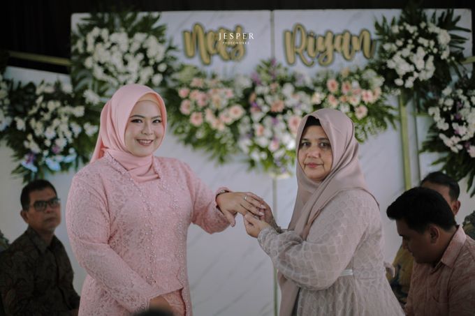 Engagement Nefyta & Riyan by Jesper Photoworks - 023 Engagement Nefyta & Riyan by Jesper Photoworks - 023