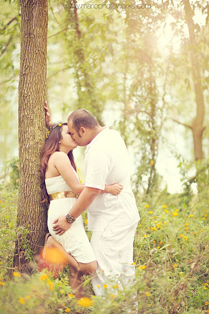 She Found Her Prince Charming | Prewedding of Dimas & Lia by Mario Photoworks - 010