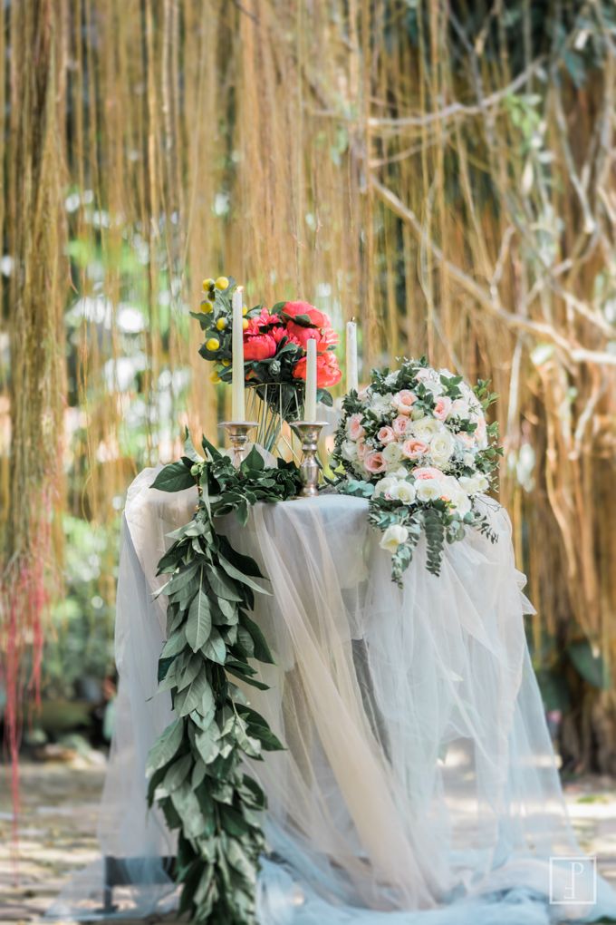 College Sweethearts School Themed Engagement session with an Elegant twist by Bride Idea - 005 College Sweethearts School Themed Engagement session with an Elegant twist by Bride Idea - 005