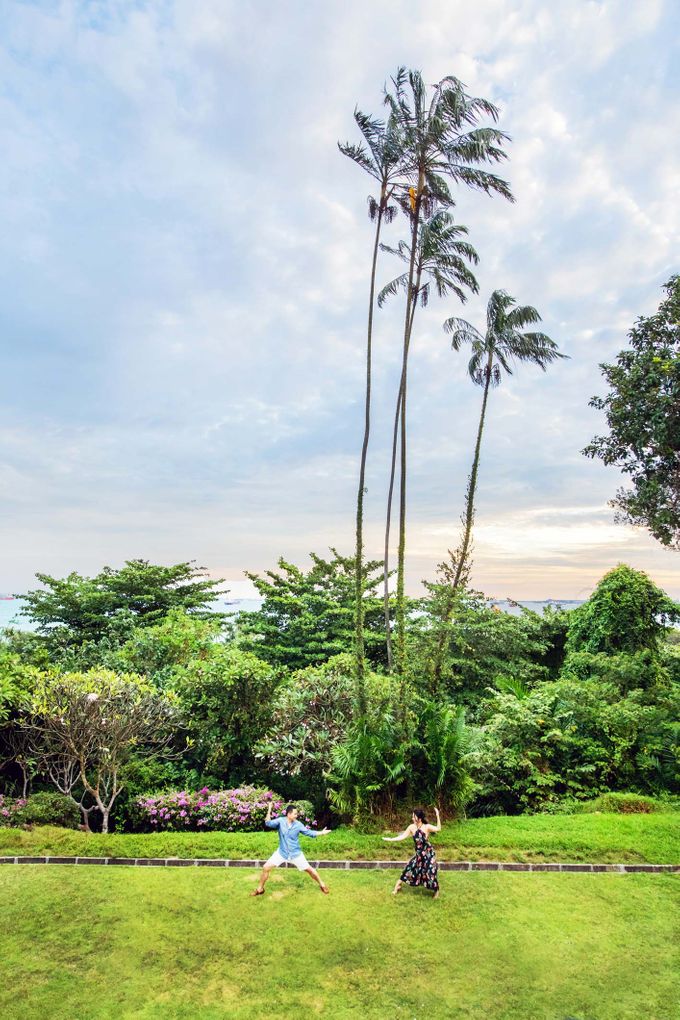 Sofitel Singapore Sentosa Pre-Wedding Casual Shoot by GrizzyPix Photography - 010