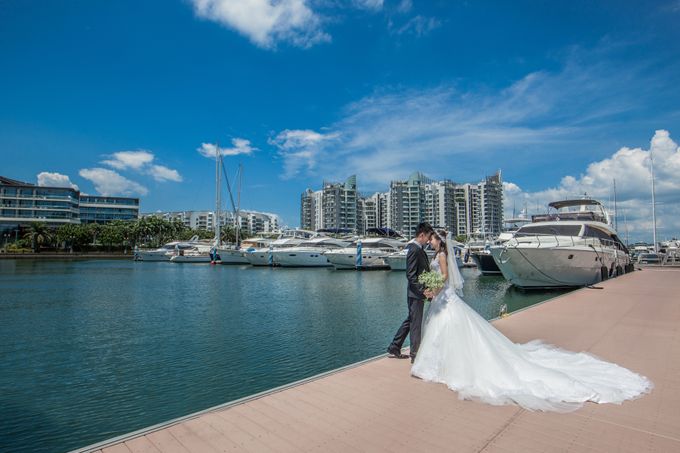 Pre-wedding shoot by the marina by ONE°15 Marina Sentosa Cove, Singapore - 001 Pre-wedding shoot by the marina by ONE°15 Marina Sentosa Cove, Singapore - 001