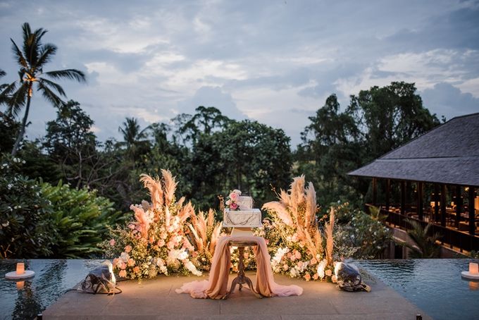 Wedding Anastasia & Arif by Bali Izatta Wedding Planner & Wedding Florist Decorator - 014 Wedding Anastasia & Arif by Bali Izatta Wedding Planner & Wedding Florist Decorator - 014