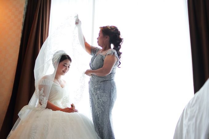 The Moment in Wedding of Rega & Tika by Retro Photography & Videography - 021