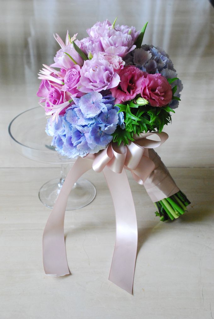 PURPLE BLUE theme wedding bouquet by Hana Flower Boutique by Hana Flower Boutique - 003