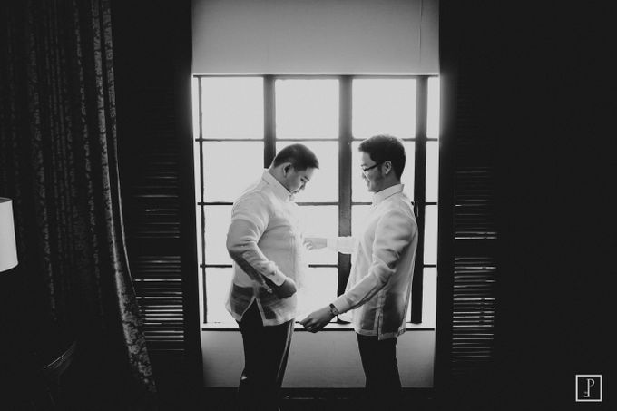 A Modern Filipiniana Wedding of Richie & Kyle by Peach Frost Studio - 015 A Modern Filipiniana Wedding of Richie & Kyle by Peach Frost Studio - 015