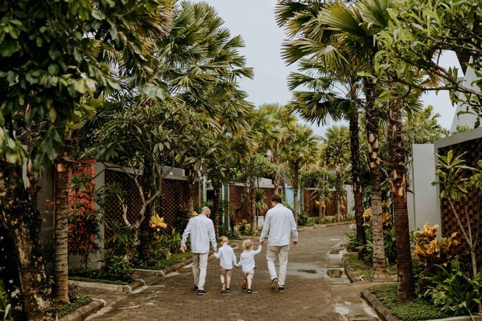 Maddi & Cam's Wedding Ceremony Followed By A Romantic Dinner In A Private Beach Cave in Nusa Dua, Bali by Amora Bali Weddings - 012