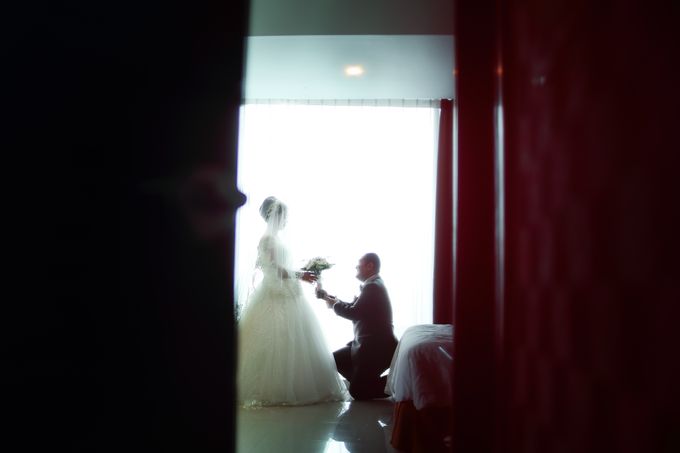 The Moment in Wedding of Rega & Tika by Retro Photography & Videography - 006 The Moment in Wedding of Rega & Tika by Retro Photography & Videography - 006