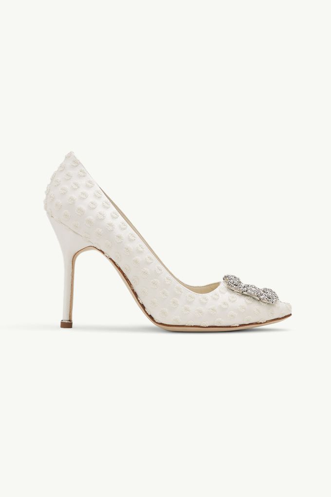 MANOLO BLAHNIK Hangisi Embroidered Pumps 10.5cm in White Satin with White Crystal by FashionForth - 003