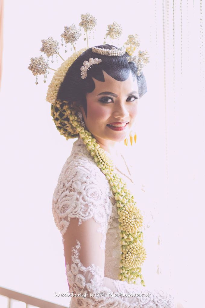 GITA & CESAR AKAD PANGGIH by Maheswara - 008 GITA & CESAR AKAD PANGGIH by Maheswara - 008