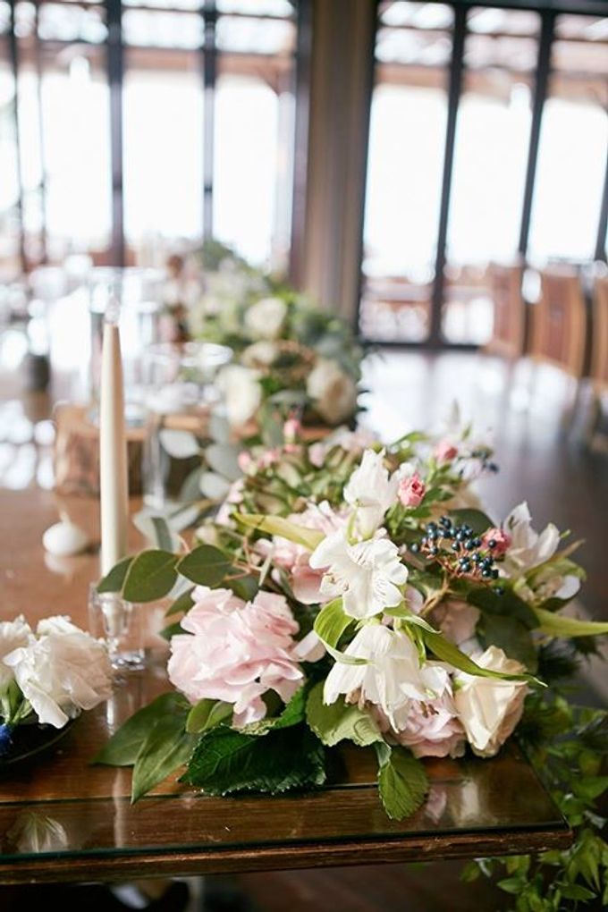 Indoor Destination Wedding at Sundara Four Seasons  Jimbaran by Flora Botanica Designs - 018