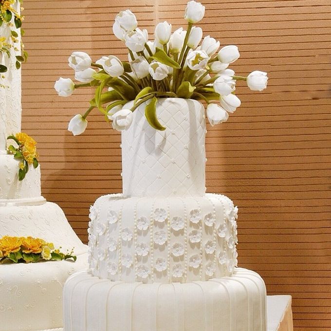 Amor Wedding Cake by Amor Cake - 001 Amor Wedding Cake by Amor Cake - 001