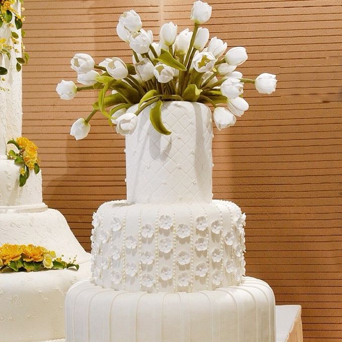 Amor Wedding Cake by Amor Cake - 001