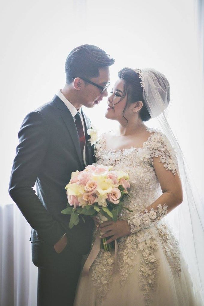 Bride with our Headpiece by alivio photography - 004 Bride with our Headpiece by alivio photography - 004