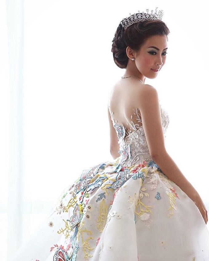 customade wedding and evening dress by Melta Tan