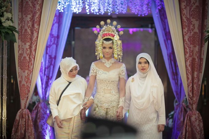 LISA AKMAL WEDDING by Derzia Photolab - 015