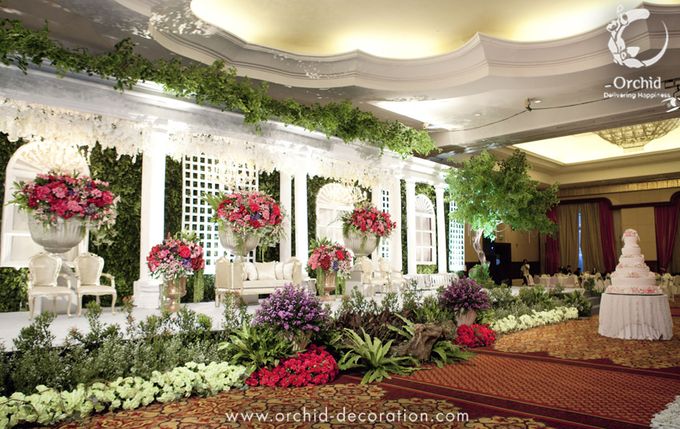 Life began in a garden by Orchid Florist and Decoration - 013