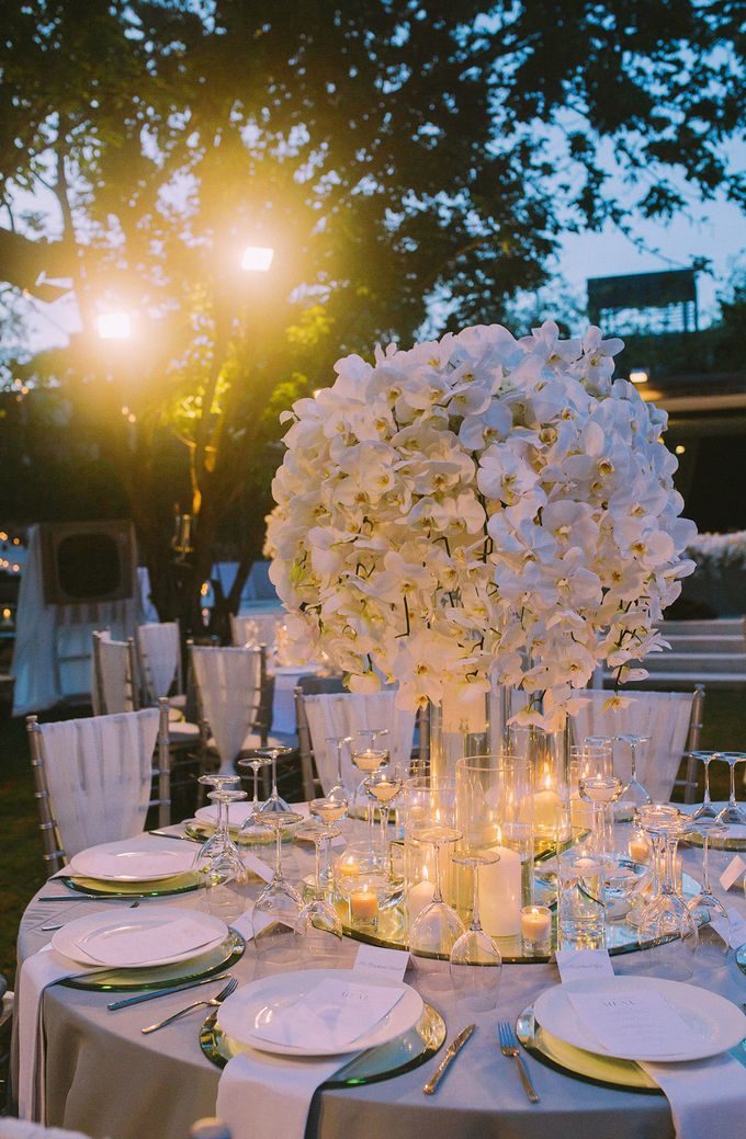 White Elegance by The Wedding Atelier - 004 White Elegance by The Wedding Atelier - 004
