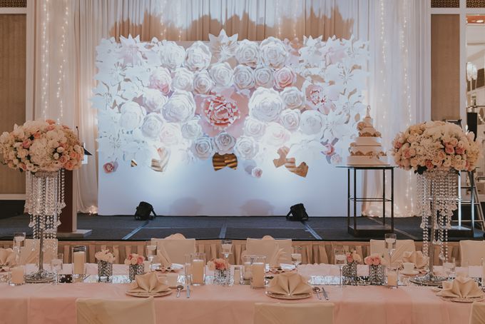 A Romantic with Classy Twist Wedding by InterContinental Singapore - 036