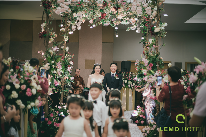 Chika & Reggio Wedding - September 2017 by Lemo Hotel - 008 Chika & Reggio Wedding - September 2017 by Lemo Hotel - 008
