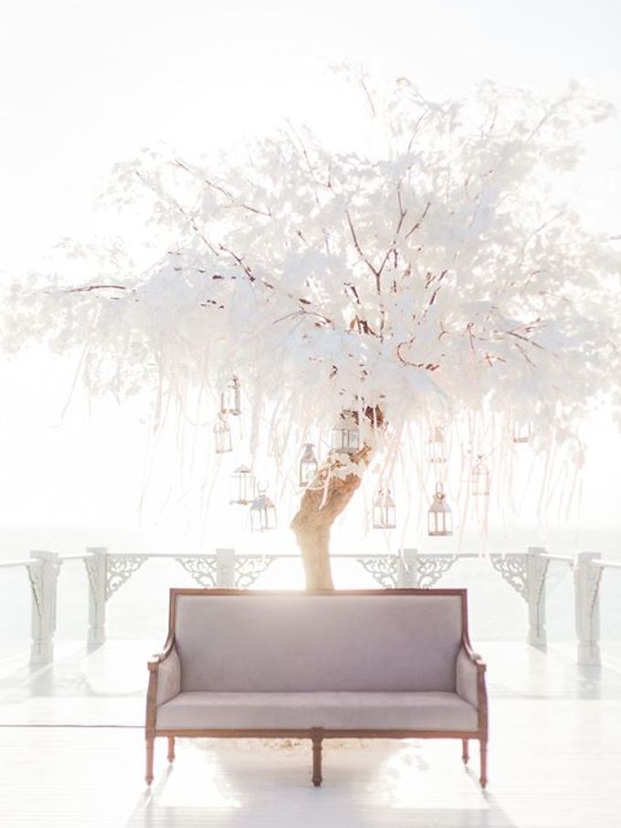 Elegant and Tasteful Wedding at Sky Ayana by Flora Botanica Designs - 003 Elegant and Tasteful Wedding at Sky Ayana by Flora Botanica Designs - 003