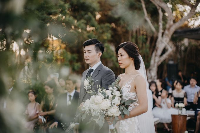 Modern Alfresco Wedding at Alila Uluwatu by Silverdust Decoration - 033