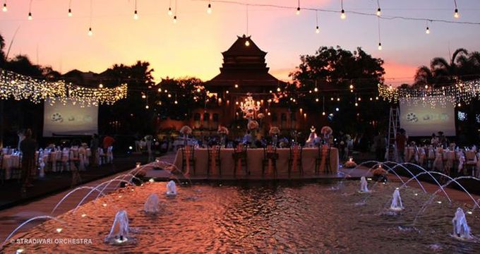 The Wedding of Ruben Onsu & Wenda Tan by Stradivari Orchestra - 009