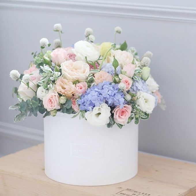 Signature Bloom Boxes by The Floral Atelier - 003 Signature Bloom Boxes by The Floral Atelier - 003