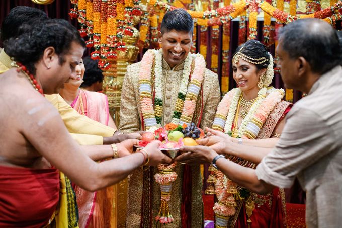 Traditional Indian Wedding of Arunn & Shalini by GrizzyPix Photography - 039