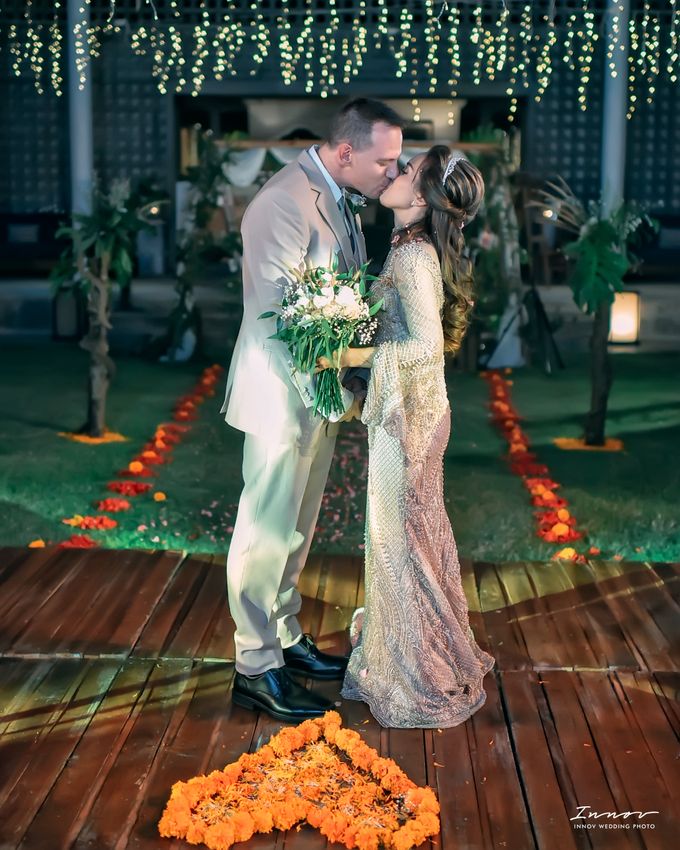 THE WEDDING Of Mr KARLPEMER & Ms Susiani Retno by APLUS DECORATION & WEDDING PLANNER - 010 THE WEDDING Of Mr KARLPEMER & Ms Susiani Retno by APLUS DECORATION & WEDDING PLANNER - 010