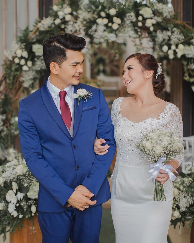 The Wedding of Rendi & Gratika by makeupbyyobel - 004