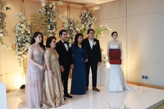 New Normal Entertainment Wedding at Westin Jakarta by Double V Entertainment by Double V Entertainment - 013 New Normal Entertainment Wedding at Westin Jakarta by Double V Entertainment by Double V Entertainment - 013
