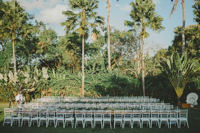 Backyard Jewish Wedding by Flora Botanica Designs - 020