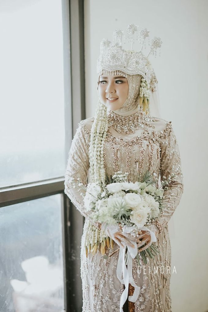 WEDDING CEREMONY KEBAYA MODERN / TRADISIONAL by DELMORA - 016 WEDDING CEREMONY KEBAYA MODERN / TRADISIONAL by DELMORA - 016