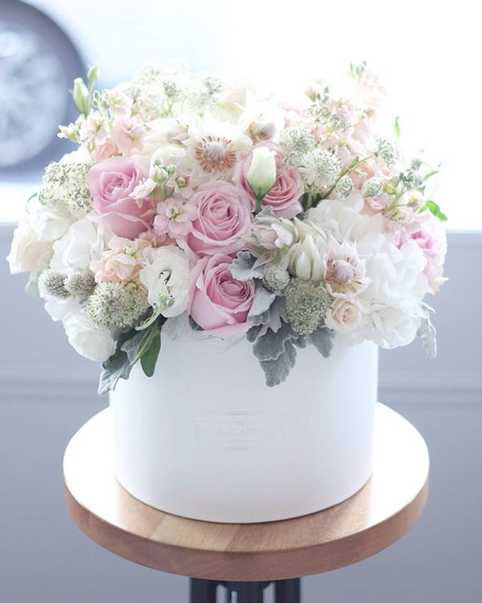 Signature Bloom Boxes by The Floral Atelier - 027 Signature Bloom Boxes by The Floral Atelier - 027