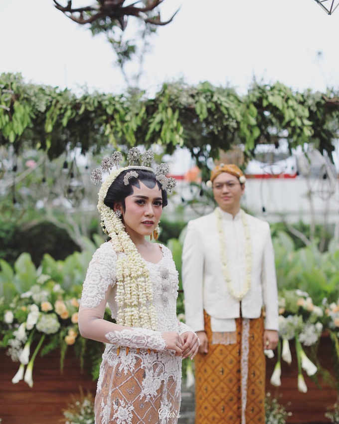 Acara Akad Nikah dan Resepsi Pernikahan Bimo Egiet by Catalina Flora - 002