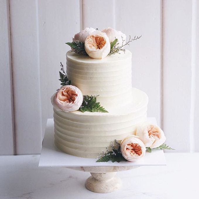 2 tiers Celebration Cake (Wedding, Birthdays, etc) by duchess bakes - 040 2 tiers Celebration Cake (Wedding, Birthdays, etc) by duchess bakes - 040