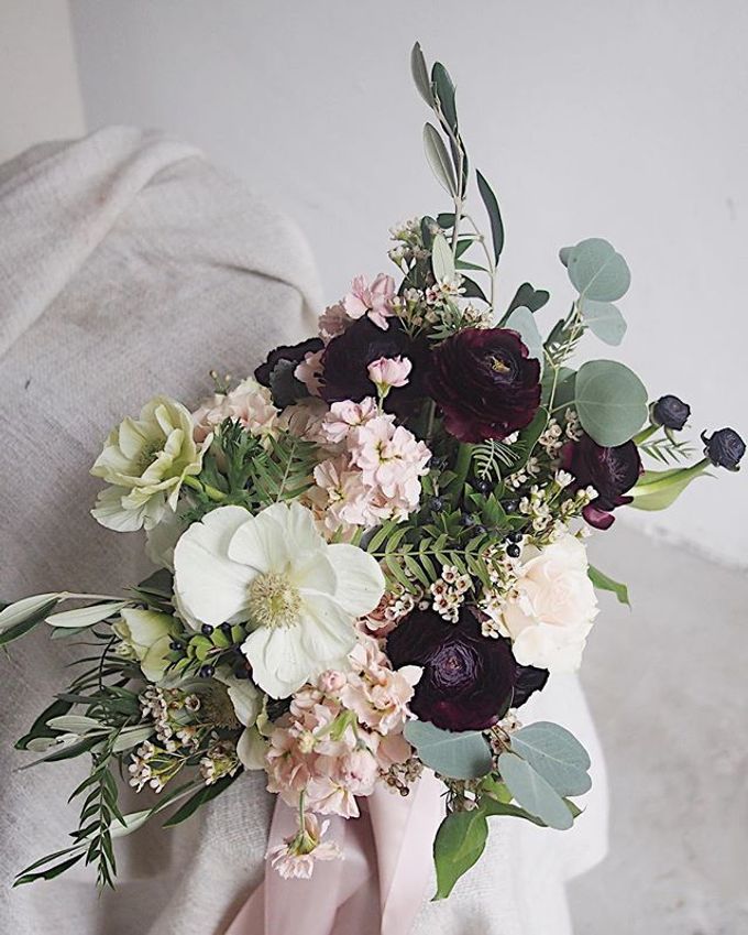 Bridal Bouquets by Floral Magic - 042 Bridal Bouquets by Floral Magic - 042