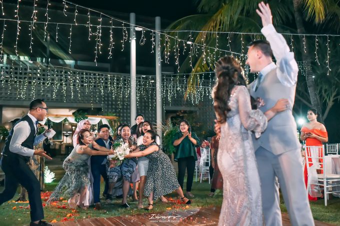THE WEDDING Of Mr KARLPEMER & Ms Susiani Retno by APLUS DECORATION & WEDDING PLANNER - 011 THE WEDDING Of Mr KARLPEMER & Ms Susiani Retno by APLUS DECORATION & WEDDING PLANNER - 011