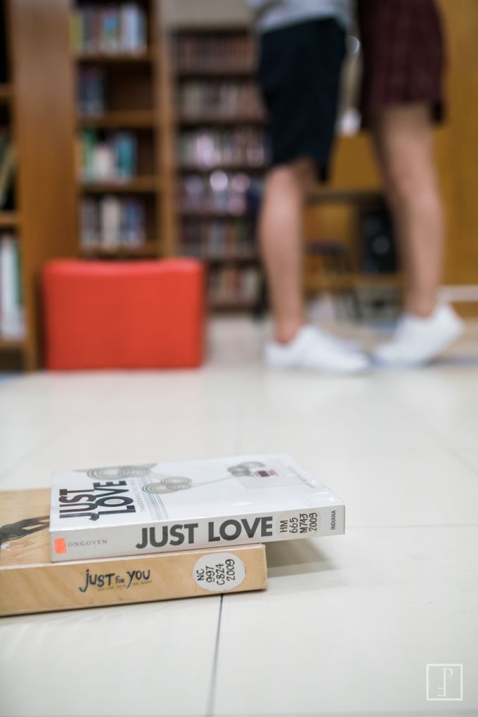 College Sweethearts School Themed Engagement session with an Elegant twist by Bride Idea - 026 College Sweethearts School Themed Engagement session with an Elegant twist by Bride Idea - 026