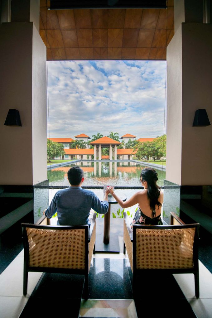 Sofitel Singapore Sentosa Pre-Wedding Casual Shoot by GrizzyPix Photography - 007 Sofitel Singapore Sentosa Pre-Wedding Casual Shoot by GrizzyPix Photography - 007