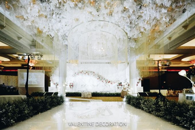 Glenn & Jesslyn Wedding Decoration at Puri Bengawan by Valentine Wedding Decoration - 016