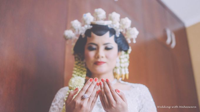GITA & CESAR AKAD PANGGIH by Maheswara - 003 GITA & CESAR AKAD PANGGIH by Maheswara - 003