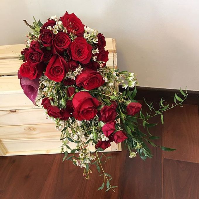 Bridal Hand Bouquet by Petite Fleur SG - 028 Bridal Hand Bouquet by Petite Fleur SG - 028