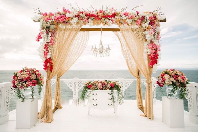 Glamourous Pink Ombre Wedding at Ayana by Flora Botanica Designs - 003 Glamourous Pink Ombre Wedding at Ayana by Flora Botanica Designs - 003