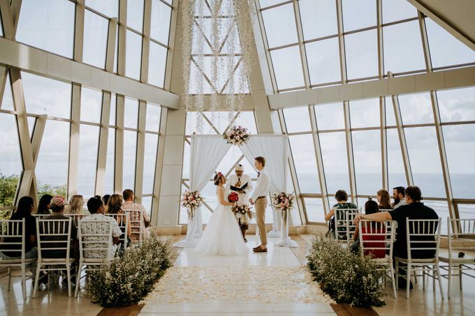 Kloe & Lochy's Wedding Celebration At Nusa Dua, Bali by Amora Bali Weddings - 017 Kloe & Lochy's Wedding Celebration At Nusa Dua, Bali by Amora Bali Weddings - 017