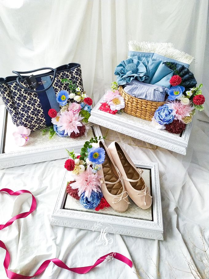Jasa Hias & Sewa Kotak Seserahan/Hantaran Pernikahan Lamaran Cibinong-Bogor-Citeureup-Gunung Putri-Babakan madang-Cibubur-Ciangsana-Sentul-Sukamakmur by Hanisa Seserahan - 003