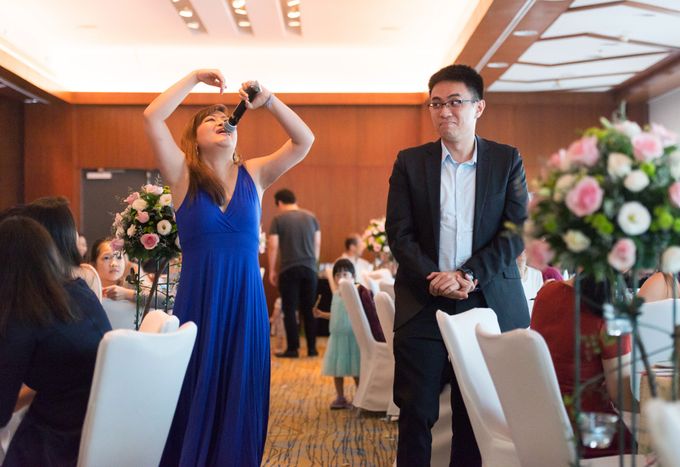 Swissotel the Stamford Wedding by GrizzyPix Photography - 048