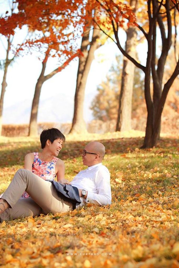 Jeju Engagement Portrait of Steve + Chloe by Vera Wang Singapore - 025