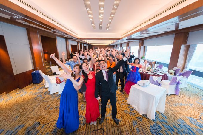 Swissotel the Stamford Wedding by GrizzyPix Photography - 049